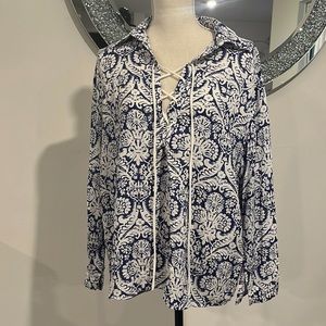 BD collection lace up thin long sleeve XL shirt